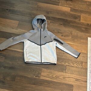 Nike Tech Two-Tone Hooded Zip Jacket in Light Gray and White with Black Trim